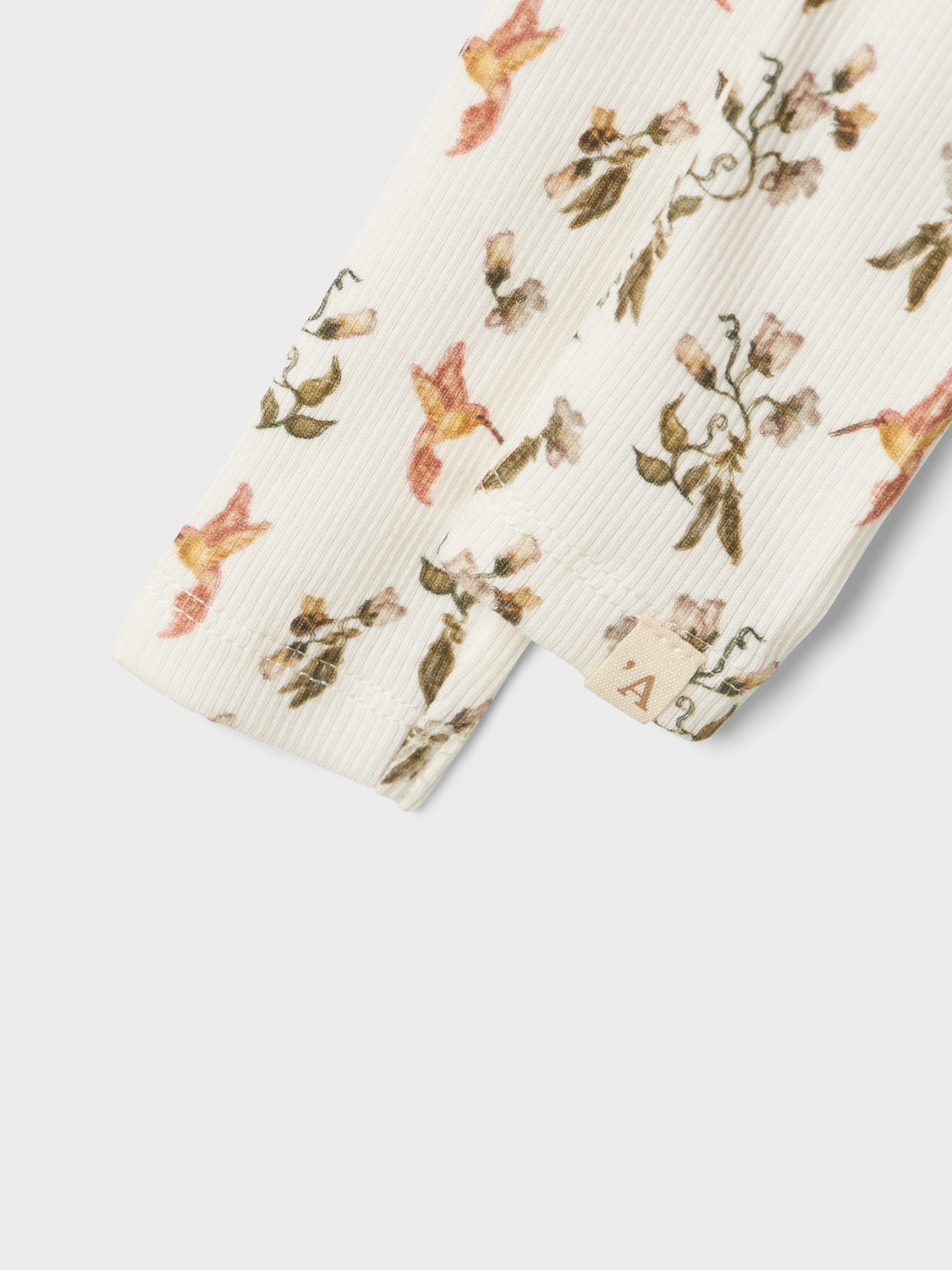 model_shot-front_full